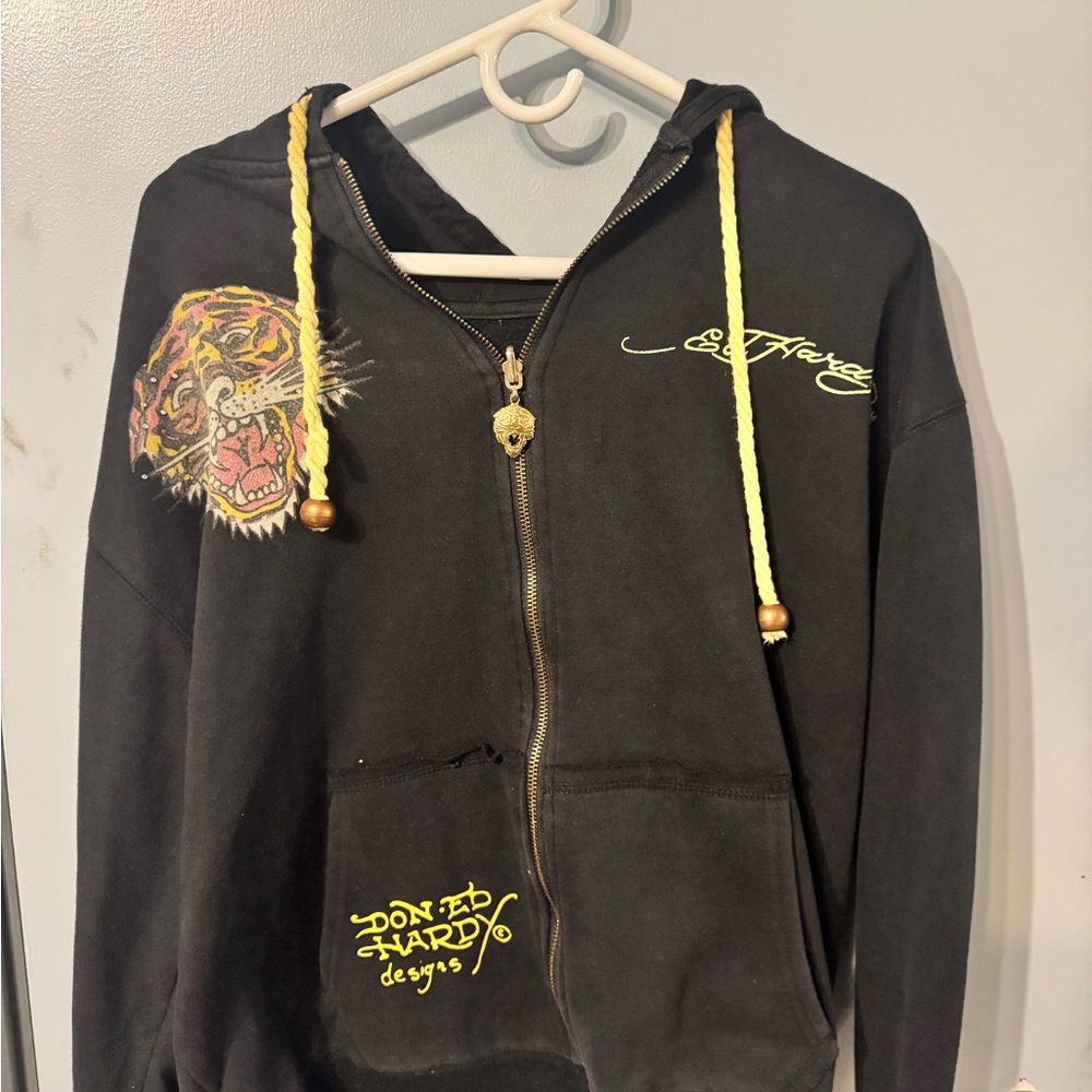 RARE AND VINTAGE Ed Hardy Black Zip-Up with Vibrant Tiger Motif